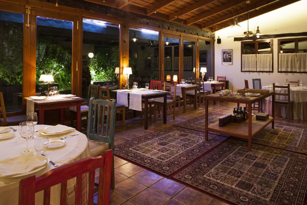 Hotel Restaurante Cabo Vidio Ovinana  Exterior photo